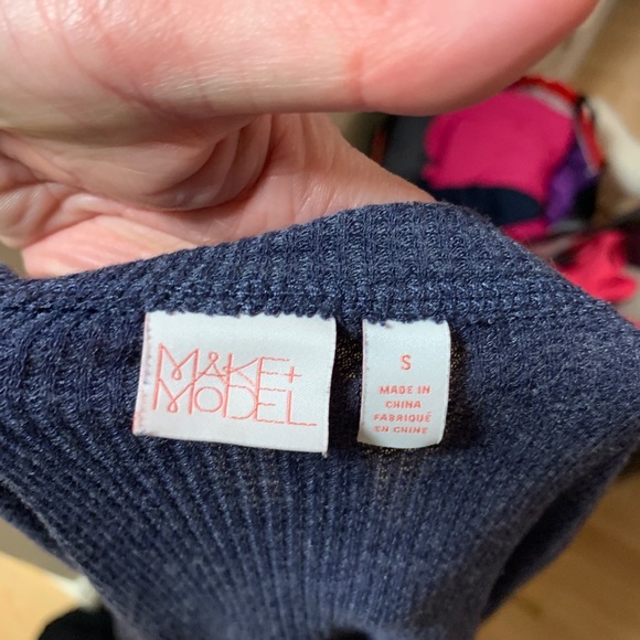 Like New! Make + Model Navy Blue Henley, Small - Picture 5 of 5